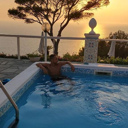 Bb La Guardiia Bed and Breakfast Anacapri  Buitenkant foto