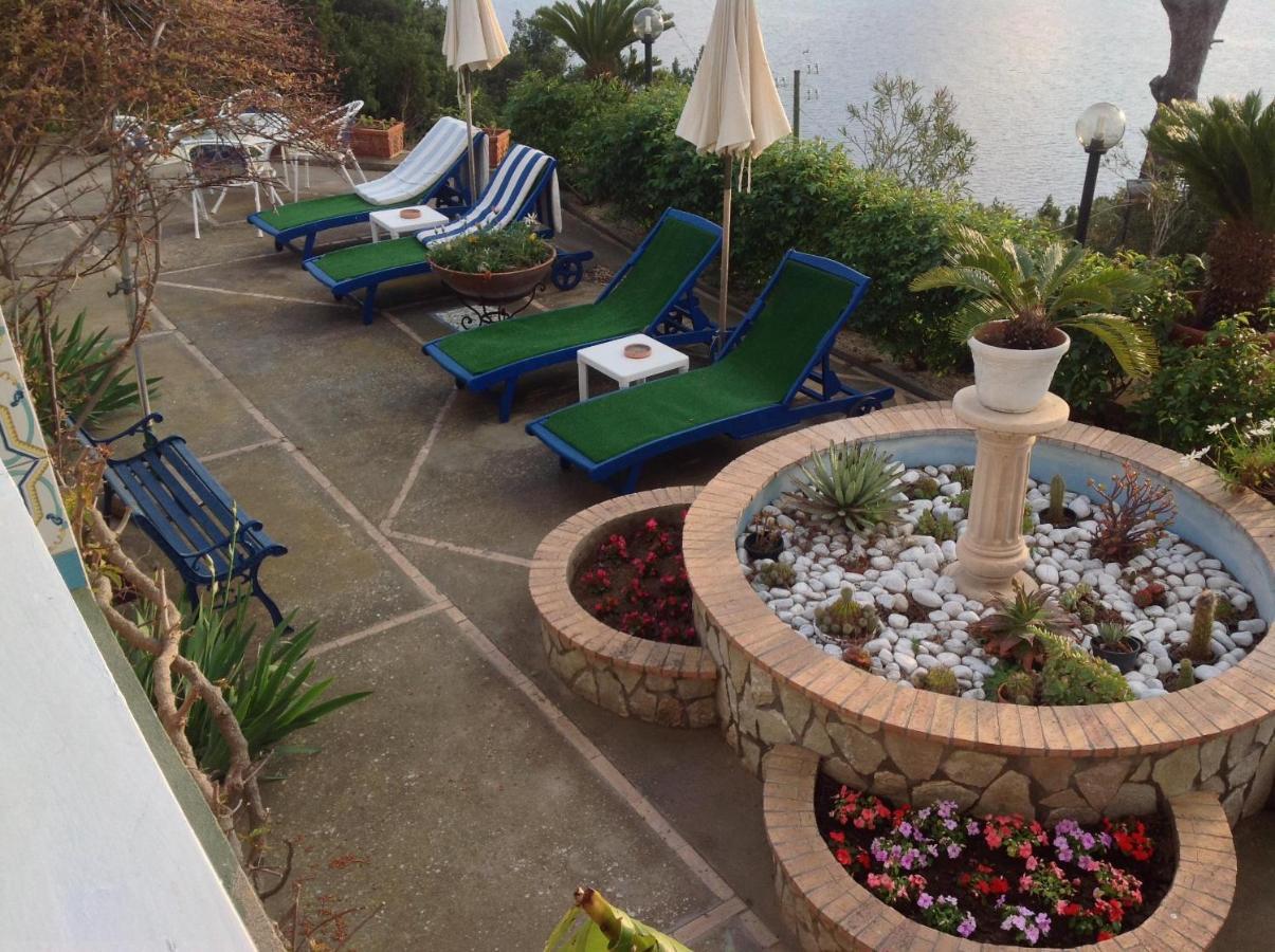 Bb La Guardiia Bed and Breakfast Anacapri  Buitenkant foto