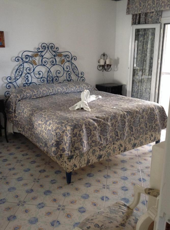 Bb La Guardiia Bed and Breakfast Anacapri  Buitenkant foto