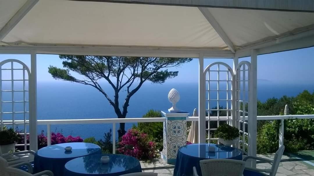 Bb La Guardiia Bed and Breakfast Anacapri  Buitenkant foto